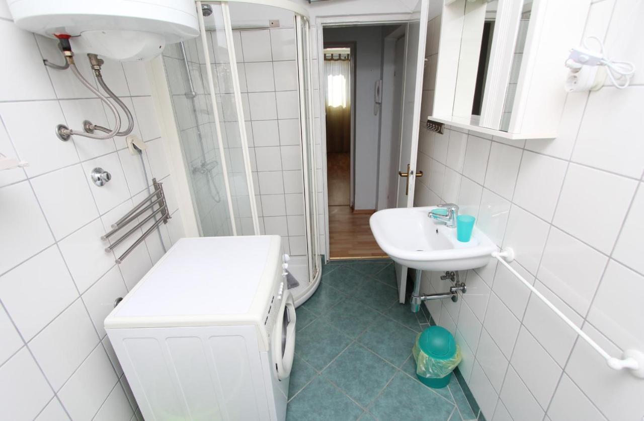 Apartment Maestral Rovinj Bagian luar foto